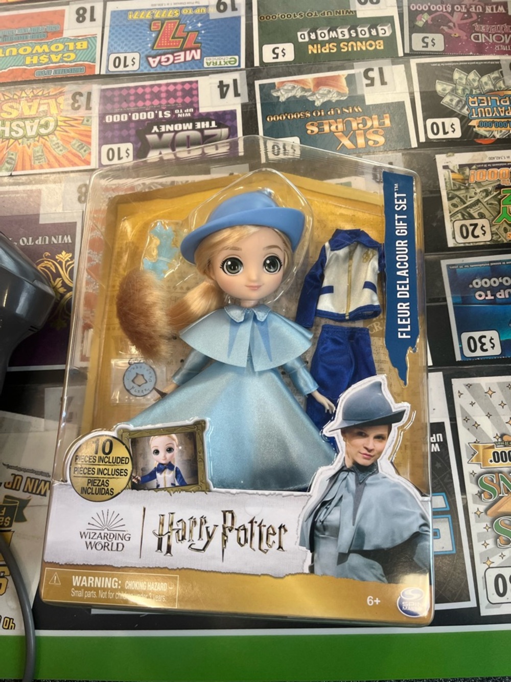 Warner Bros. Fleur Delacour Kids Doll – Light Blue Dress & Hat
